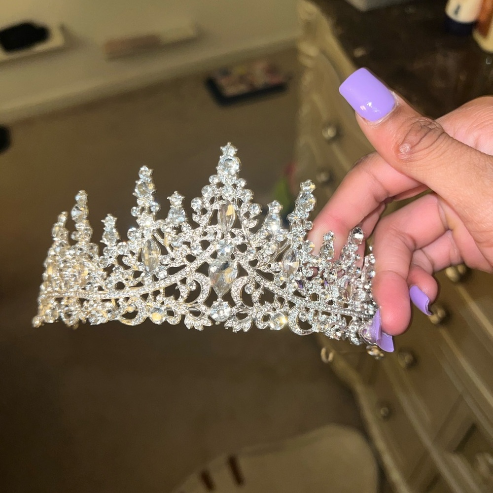 Elegant Silver Tiara